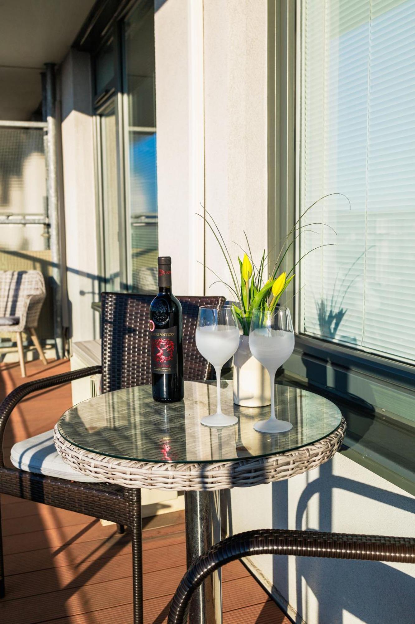 Sunny Apartment With Amazing Terrace On The 13Th Floor Near City Center Bratislava Exterior foto